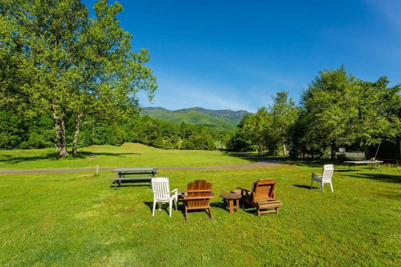 Lodge At Mount Mitchell Busick ภายนอก รูปภาพ