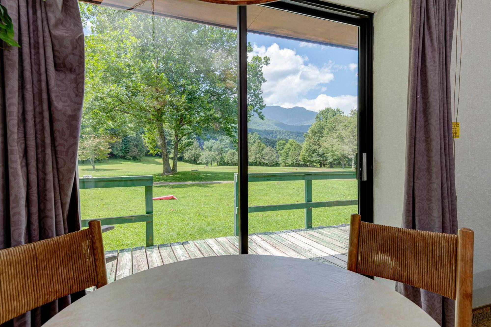 Lodge At Mount Mitchell Busick ภายนอก รูปภาพ
